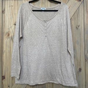 Long sleeve top